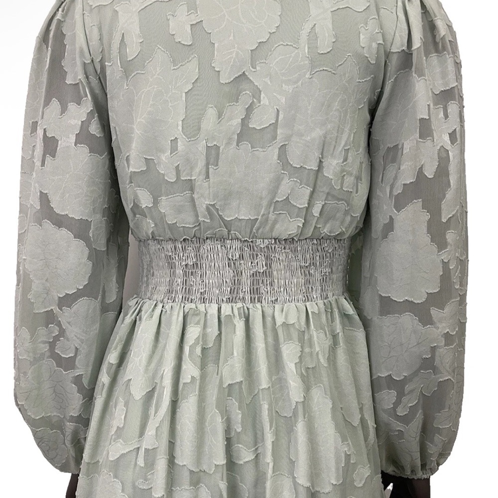 Lulu's Green Plunge Neck Bishop Sleeve Sundress - Picture 4 of 11